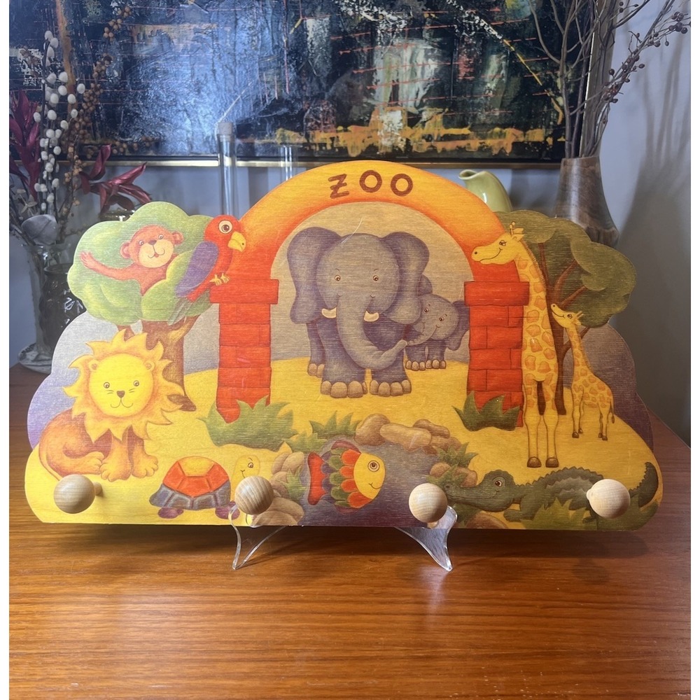 Vintage Kids Zoo Animals Multicolor Wooden Wall Mounted Hook Rail Rack, 4 Hooks